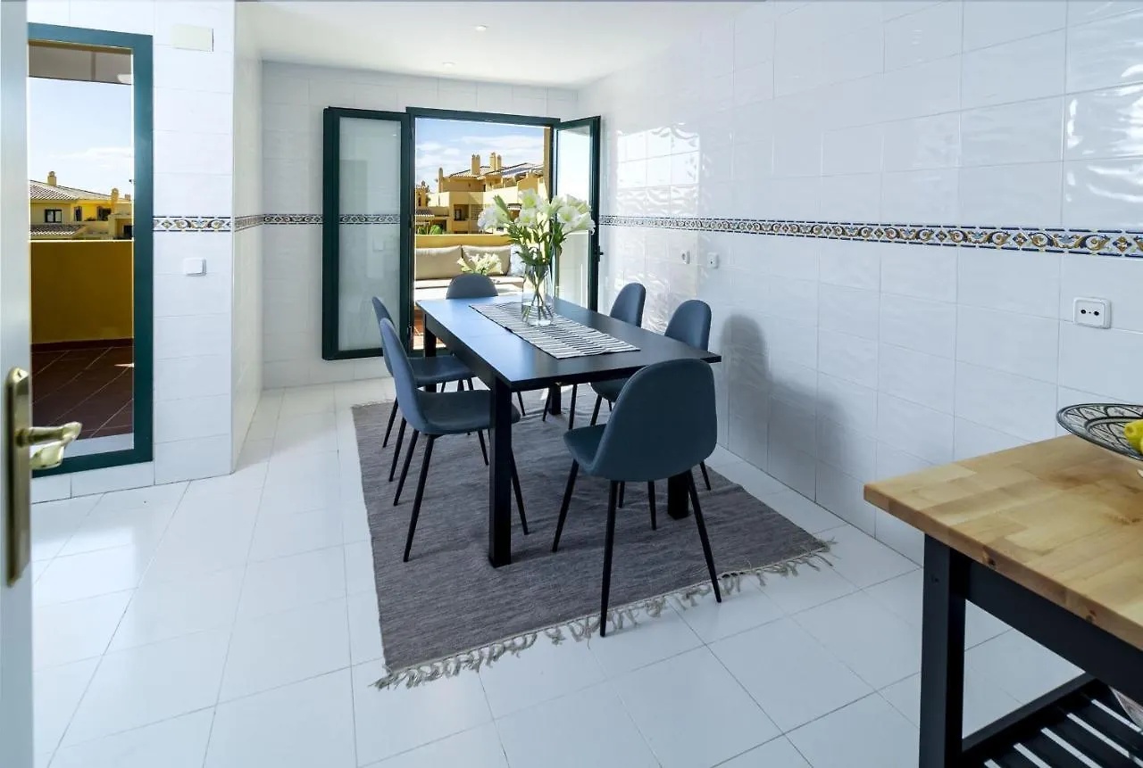 Διαμέρισμα La-Beautiful 3 Bedroom Penthouse Close To Sea Μαρμπέλλα